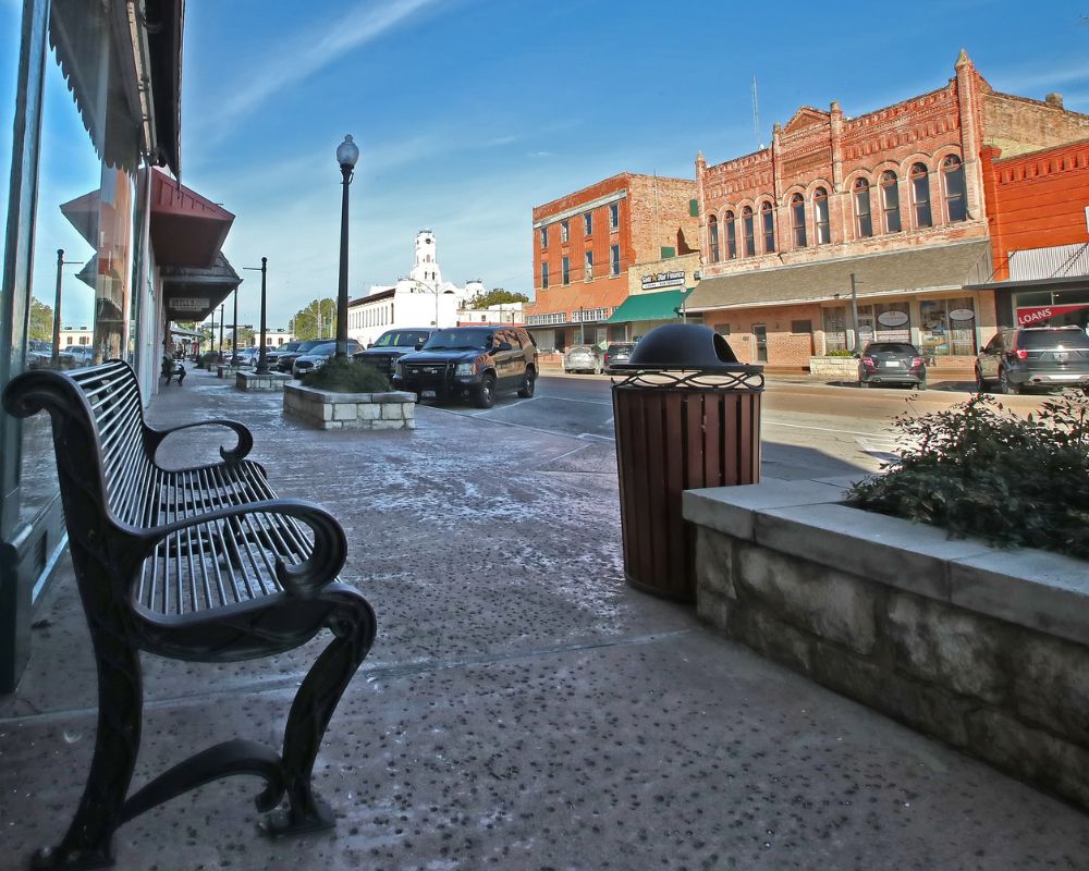 Explore Downtown Hillsboro TX