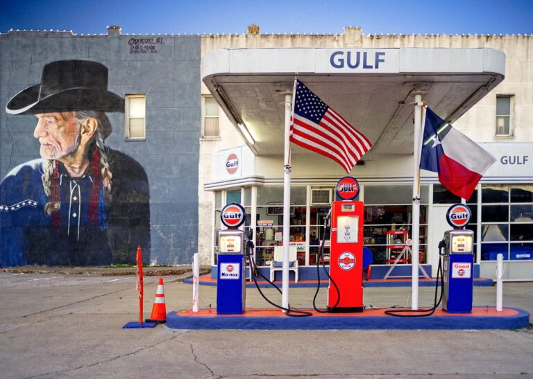 Gulf Station Retro Hillsboro Texas Attraction Willie Nelson Mural 1 768x547
