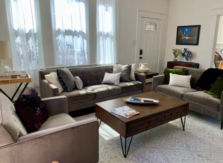 AirBnB Hillsboro Texas 76645 Short Term Rental 2 768x561
