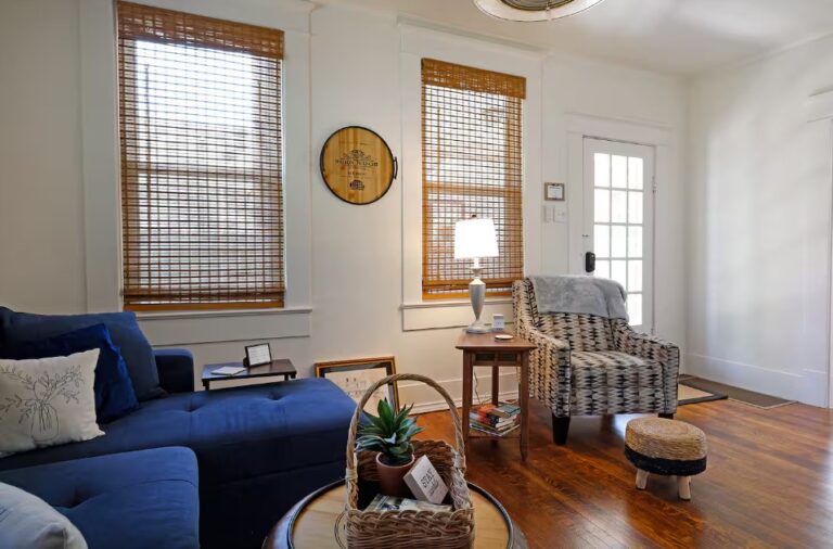 AirBnB Hillsboro Texas 76645 Short Term Rental 3 768x506