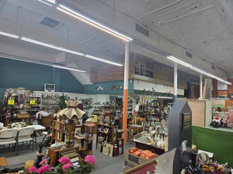 Long Table Vintage Thrift Antiques Hillsboro Texas Shopping 3 768x576