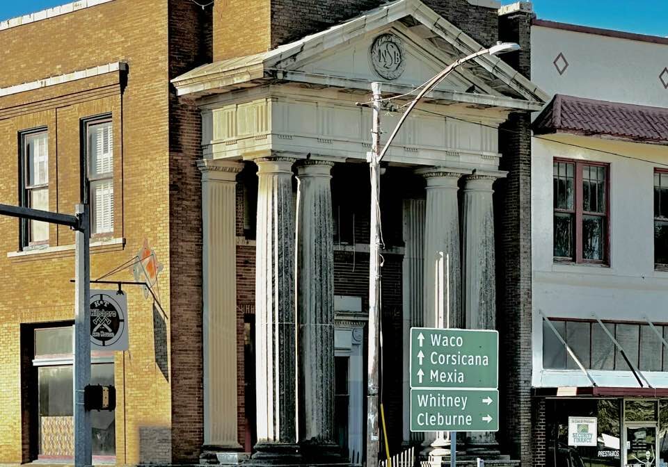 Old Citizens Bank 50 West Elm Hillsboro Texas
